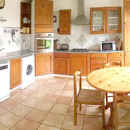 Propriete D'une A Avec Piscine Partagee Jardin Clos Et Wifi