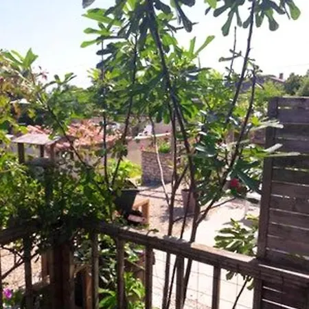Nyaraló Propriete D'une A Avec Piscine Partagee Jardin Clos Et Wifi *