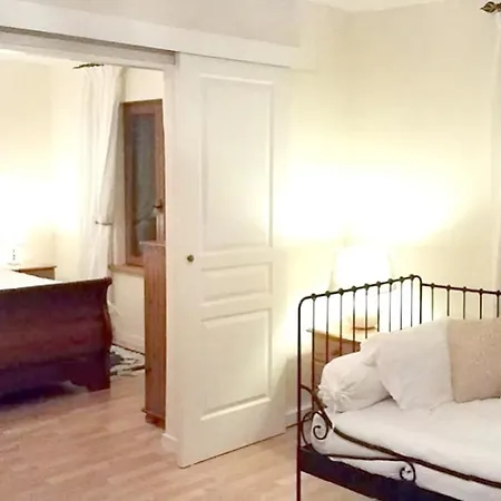 Propriete D'une A Avec Piscine Partagee Jardin Clos Et Wifi * Paillé